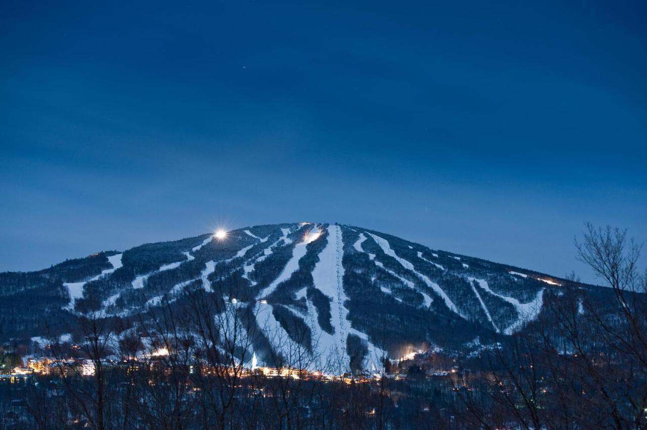 The Black Bear Lodge At Stratton Mountain Resort Exterior photo